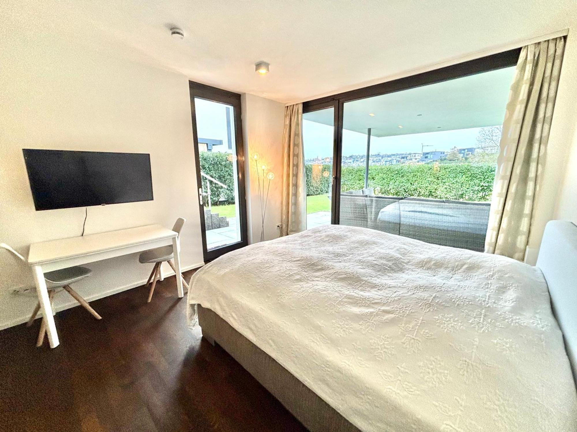 Studio Apartment Direkt Am Phoenixsee Ντόρτμουντ Εξωτερικό φωτογραφία